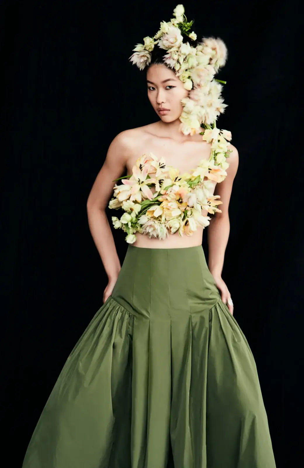 SEAM DETAIL FULL SKIRT