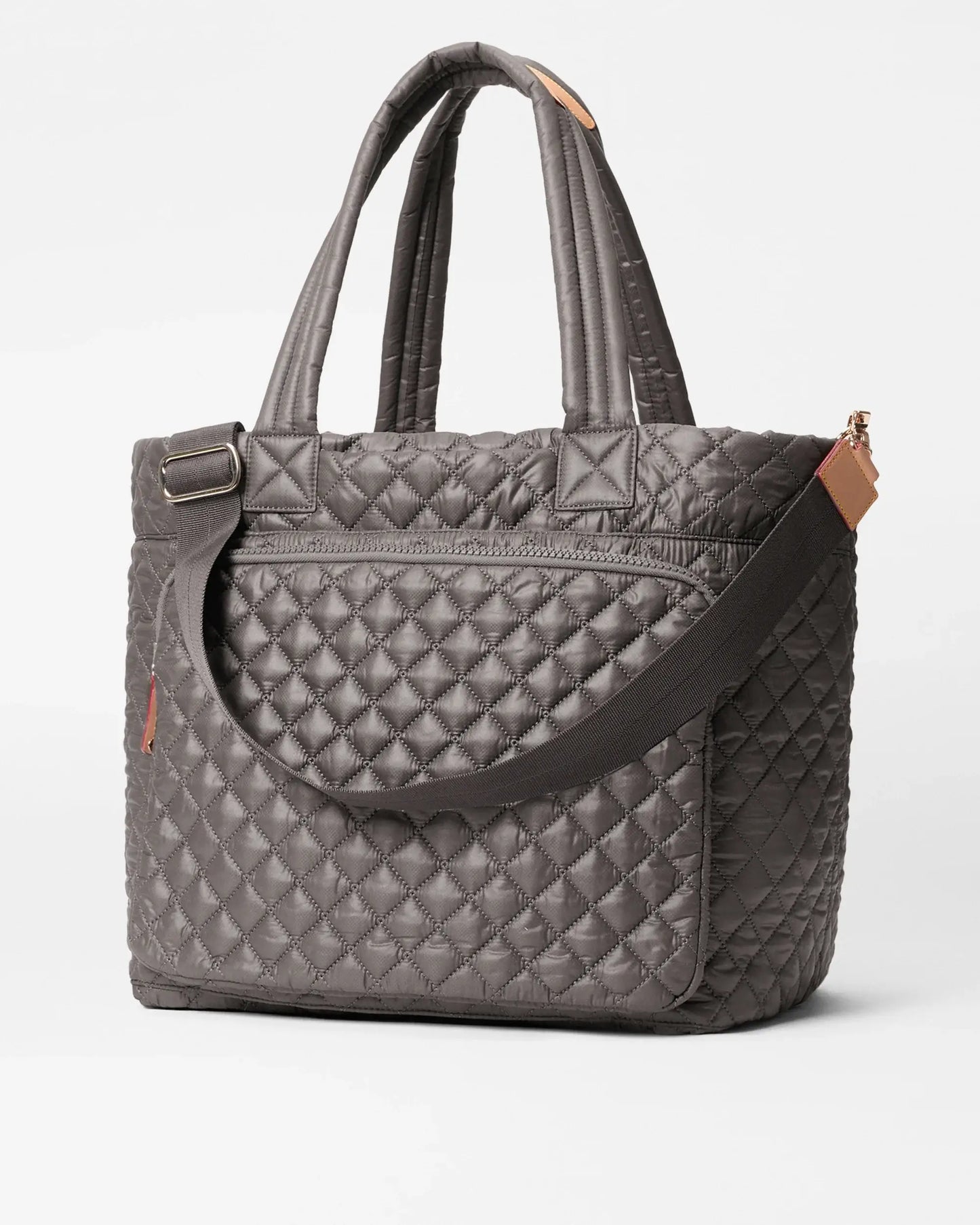 LARGE METRO TRAVEL TOTE- MAGNET