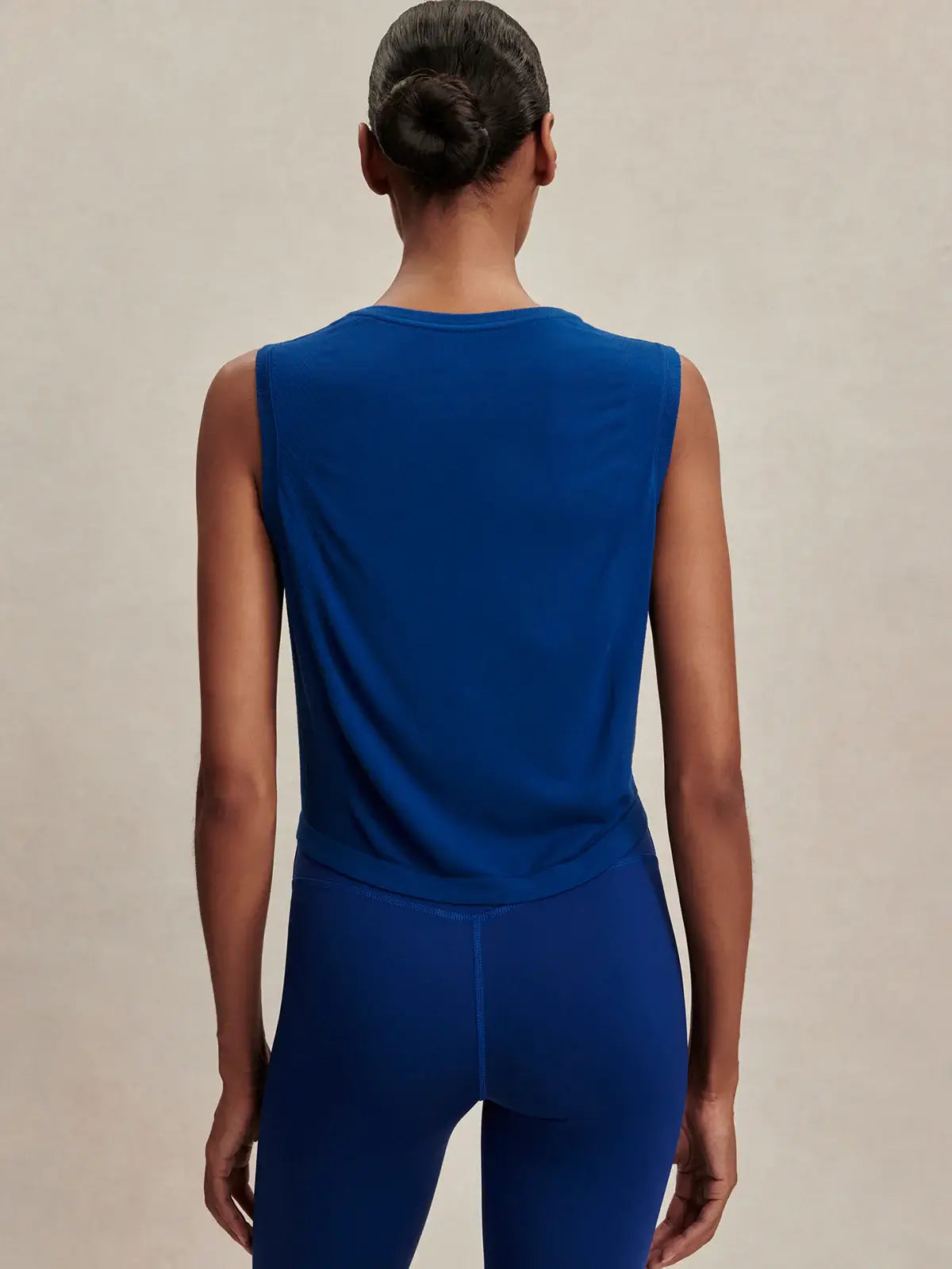 NATE SEAMLESS CROPPED TANK