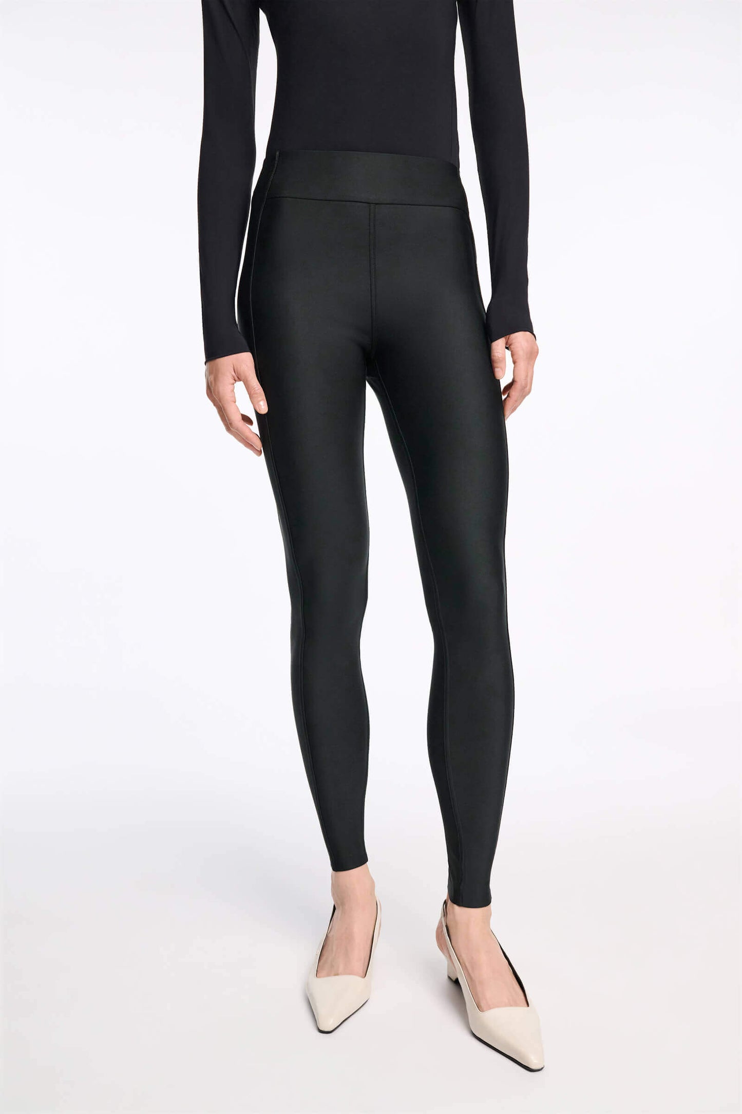 SHARP CUT PANTS- PURE BLACK