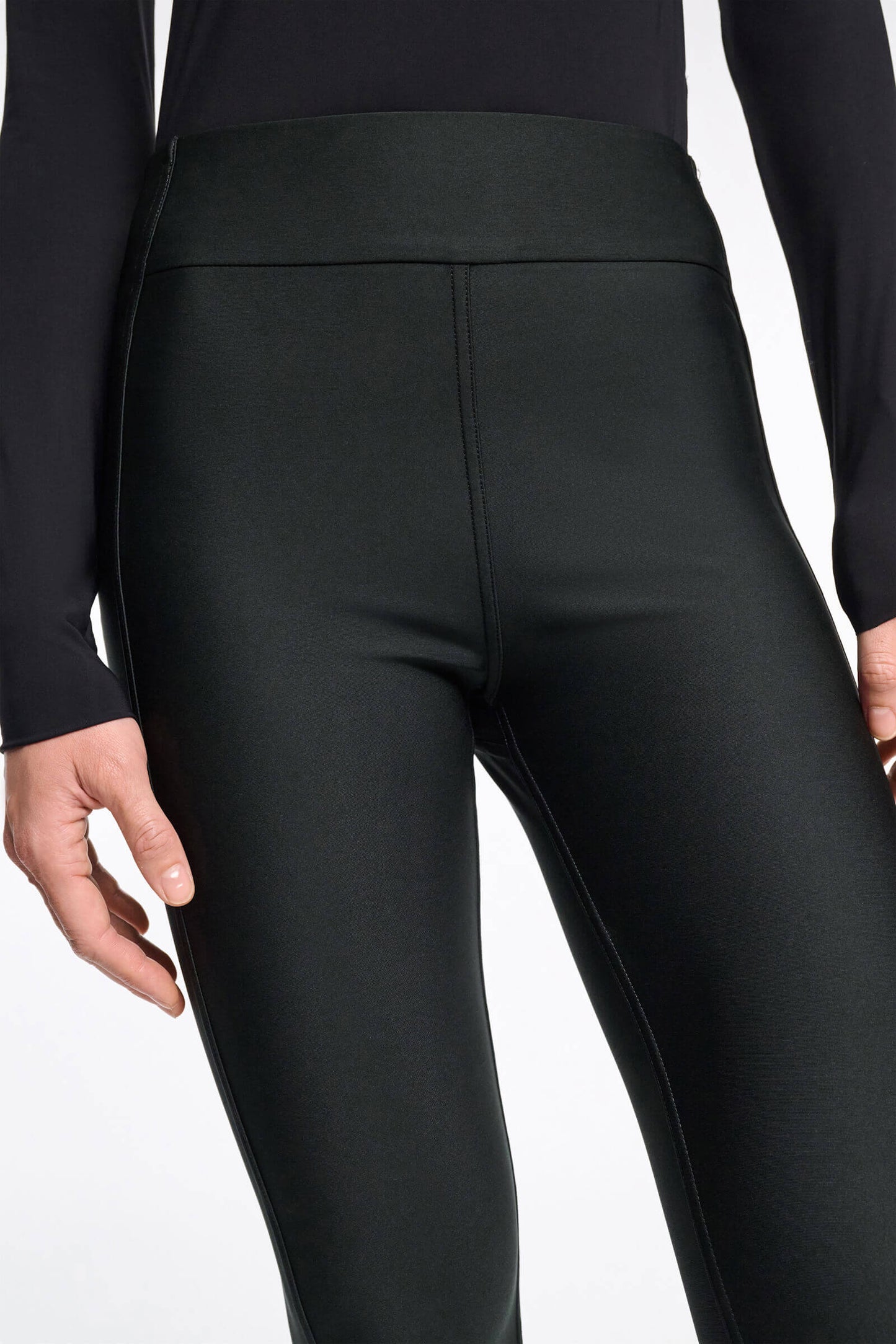 SHARP CUT PANTS- PURE BLACK