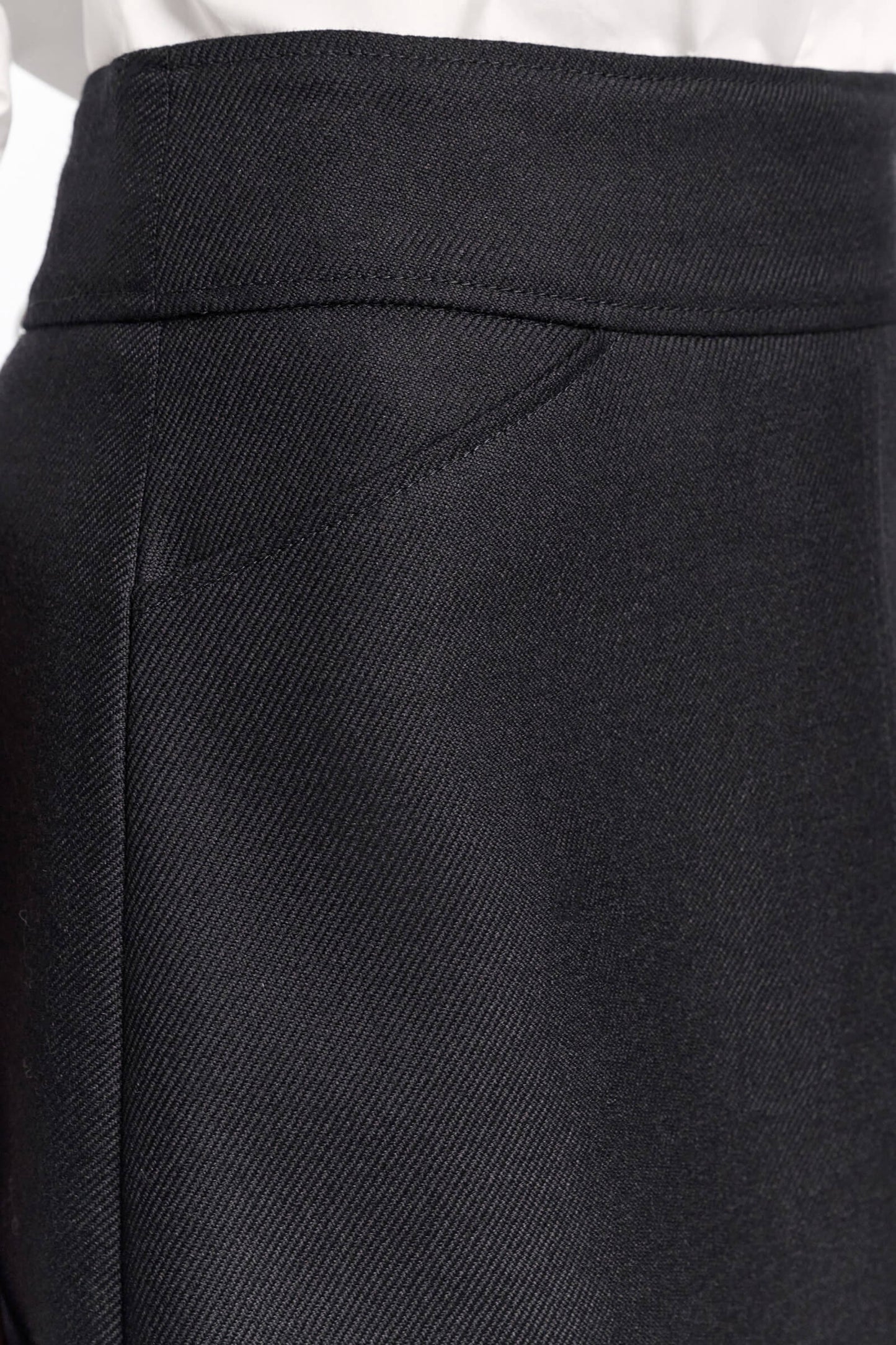 STRIKING COOLNESS SKIRT