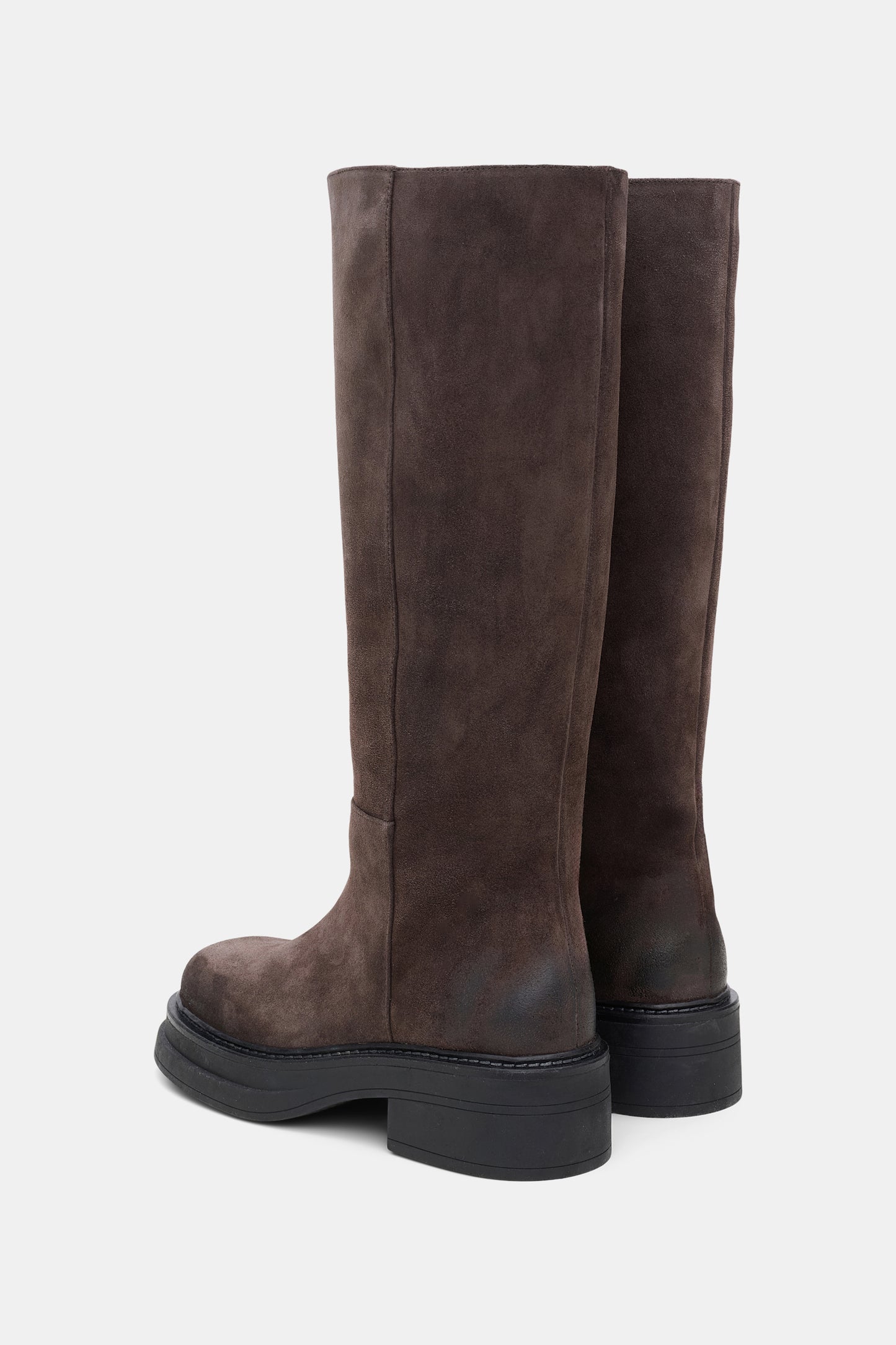 SUEDE SENSATION KNEE BOOT