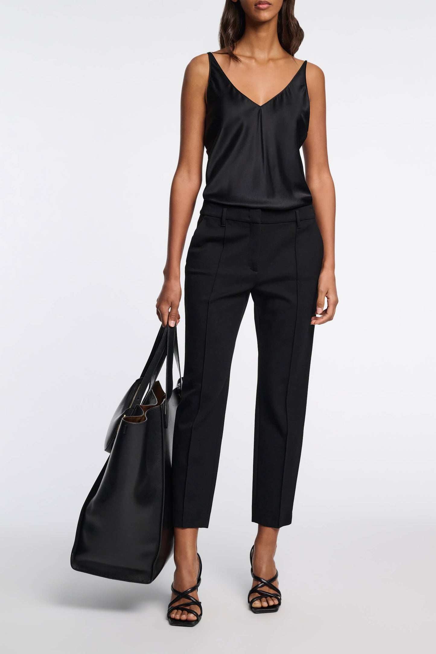EMOTIONAL ESSENCE PANTS- PURE BLACK