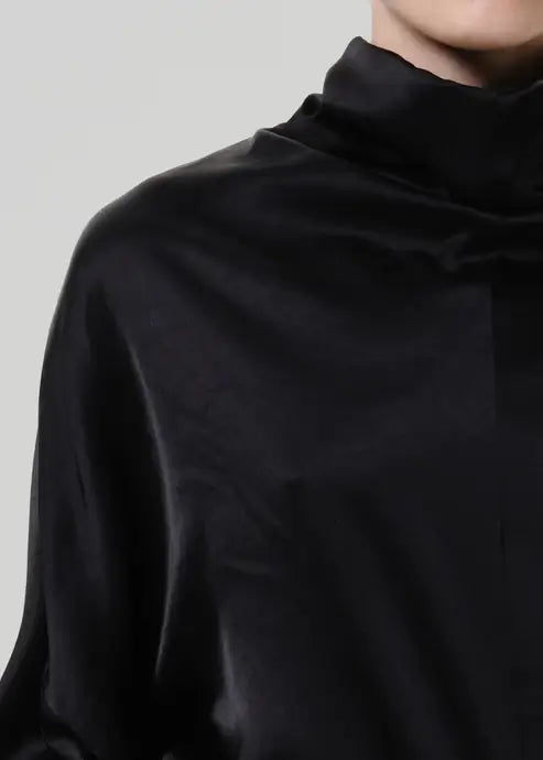 ILARIA DRAPED TOP IN BLACK