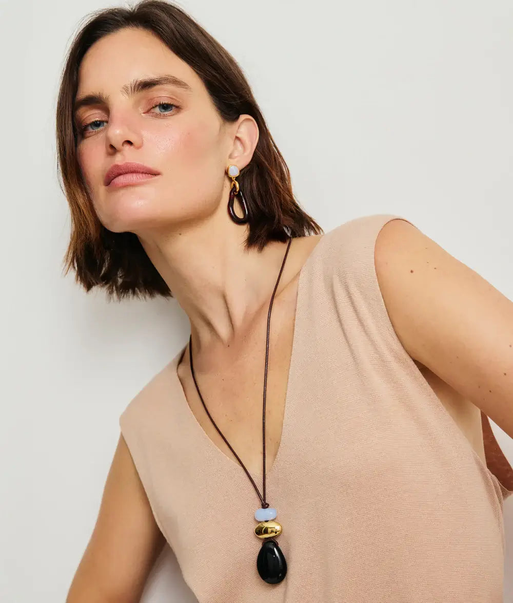 GALINA EARRINGS IN SANGRIA