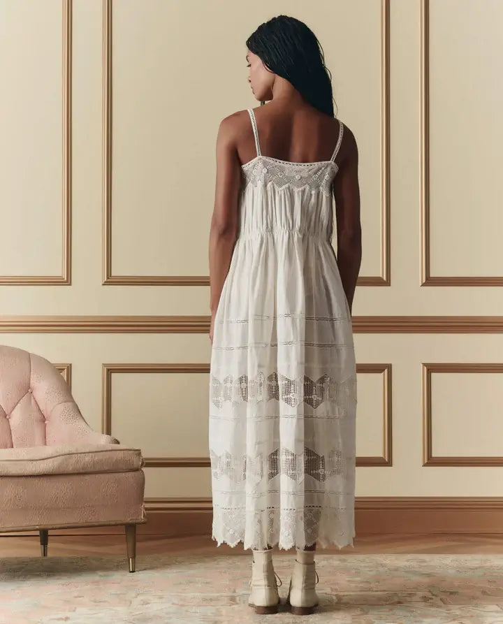 THE ROSETTE CROCHET DRESS