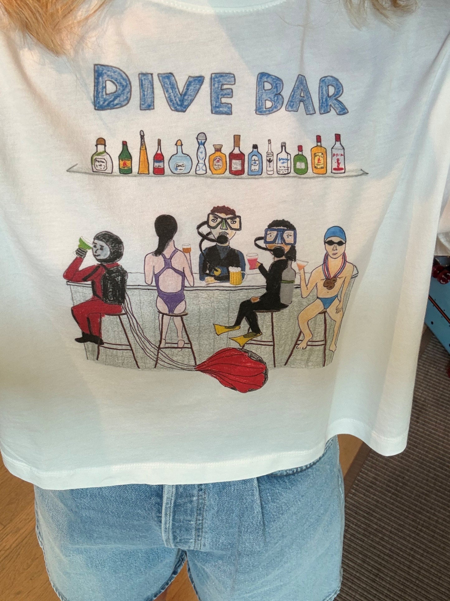 DIVE BAR BOYFRIEND CROP TOP