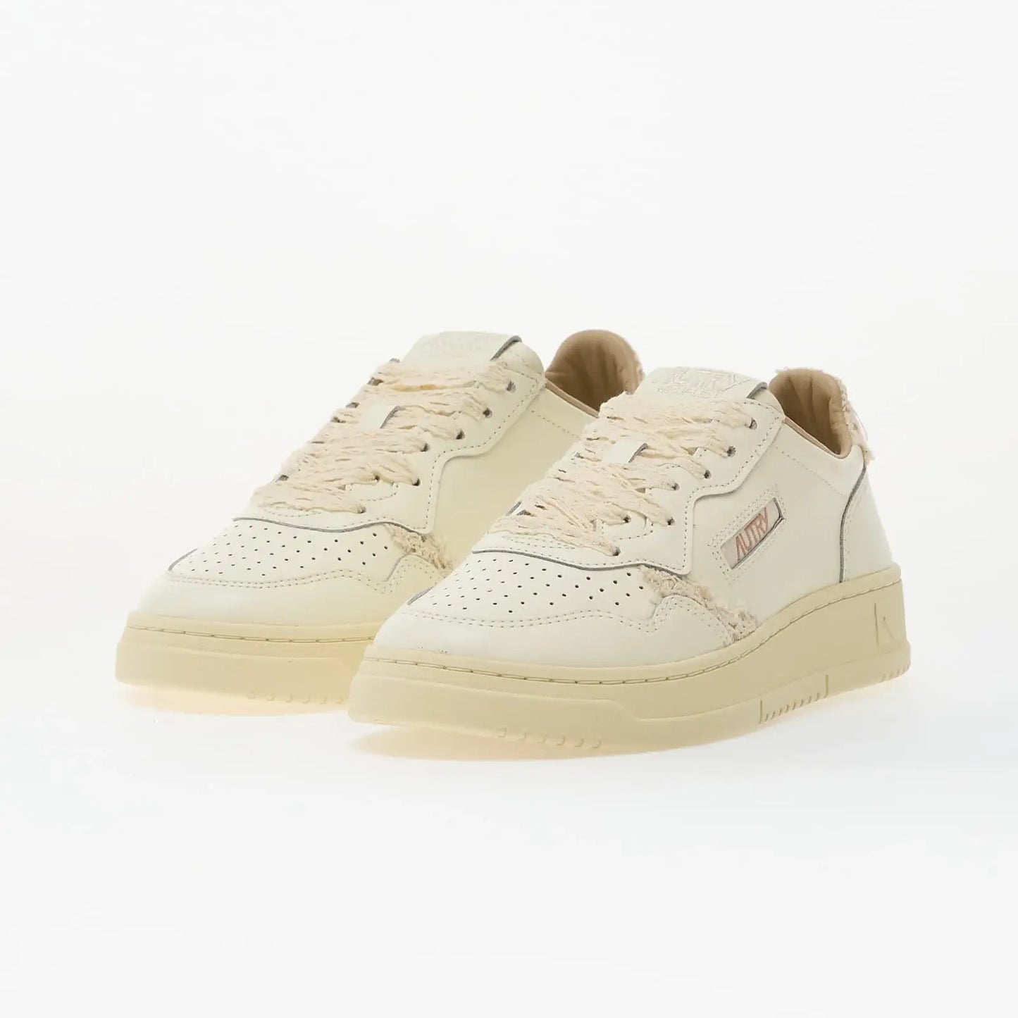 MEDALIST LOW- MACRAME