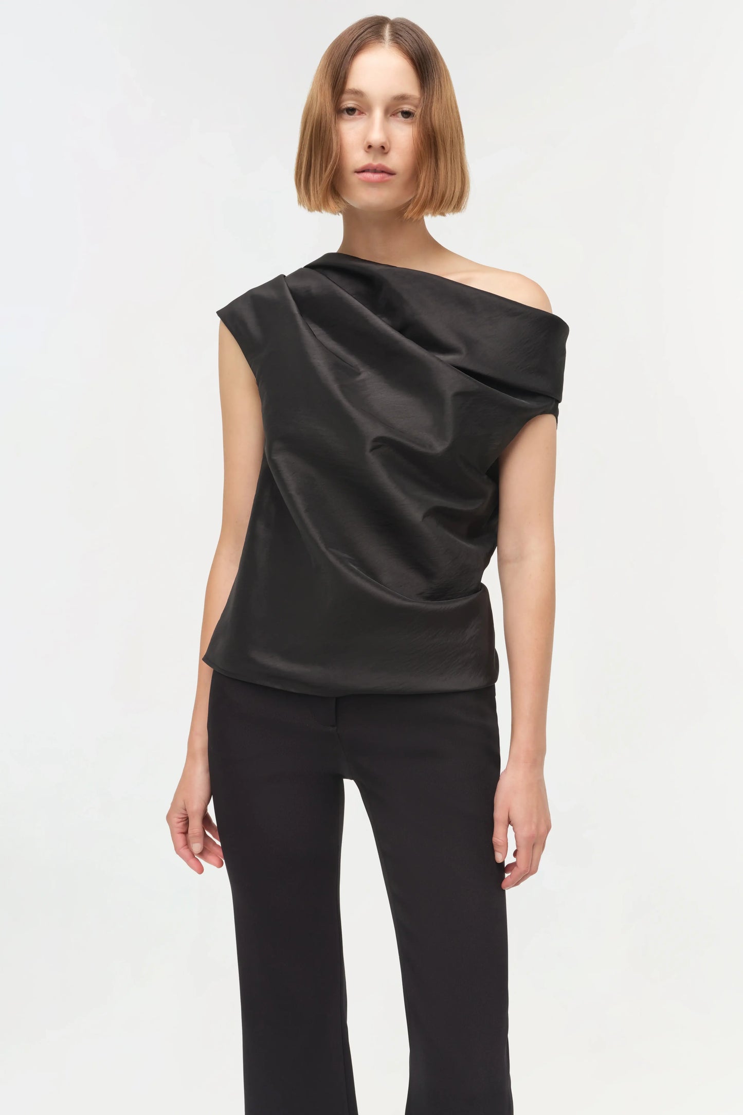 VIVIA DRAPED TOP- BLACK