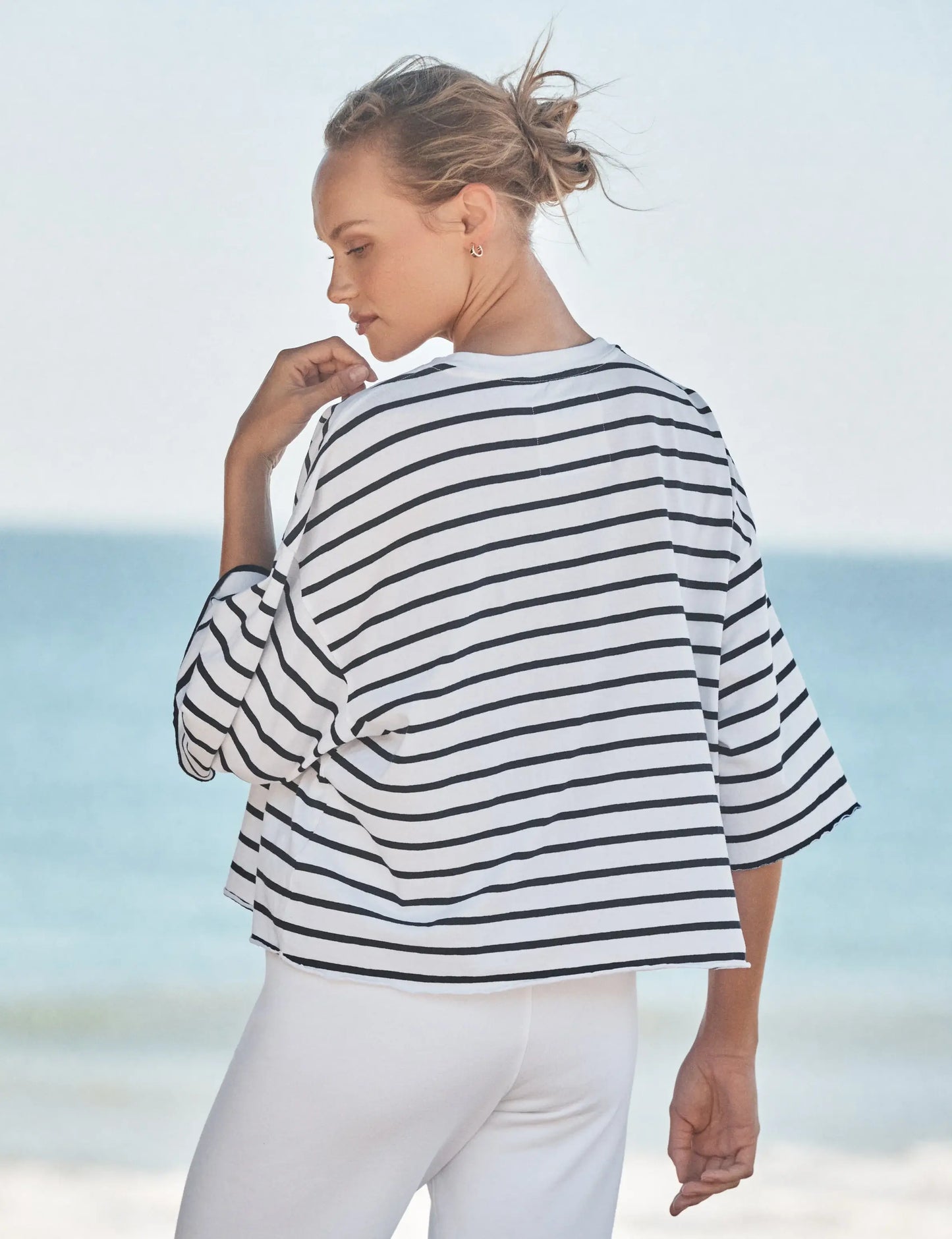 PRESLEY OVERSIZED CROP TEE