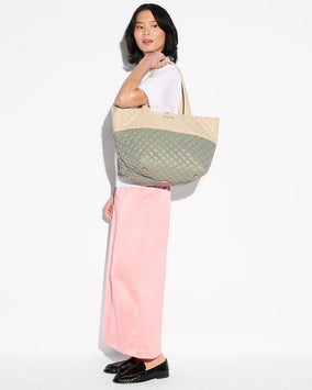 AGAVE GREEN/BUFF MEDIUM METRO TOTE DELUXE II