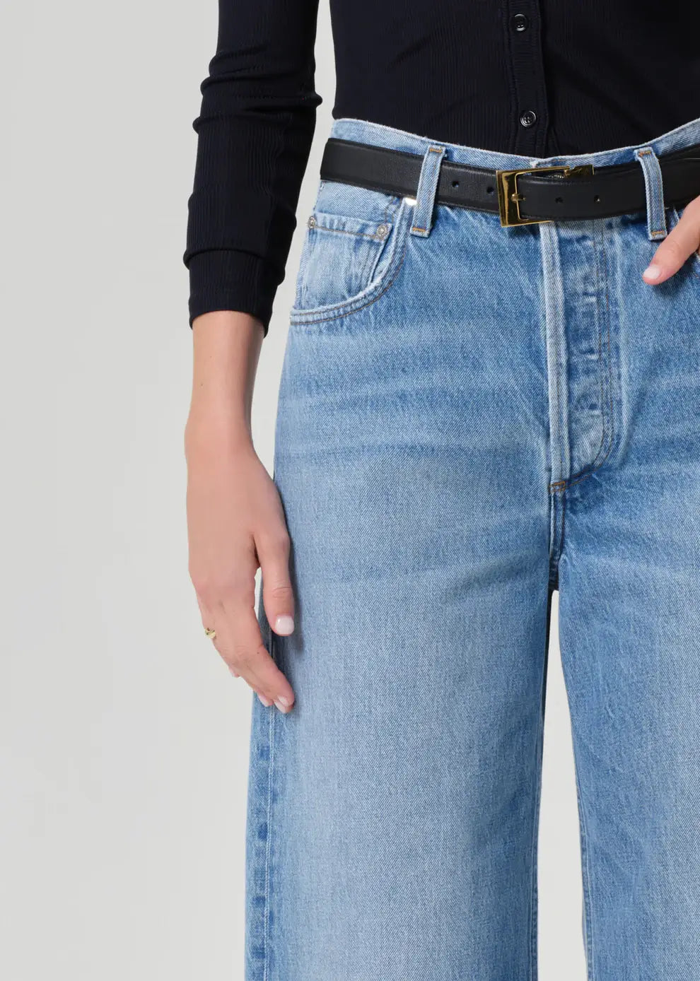 AYLA RAW HEM CROP- HONOUR