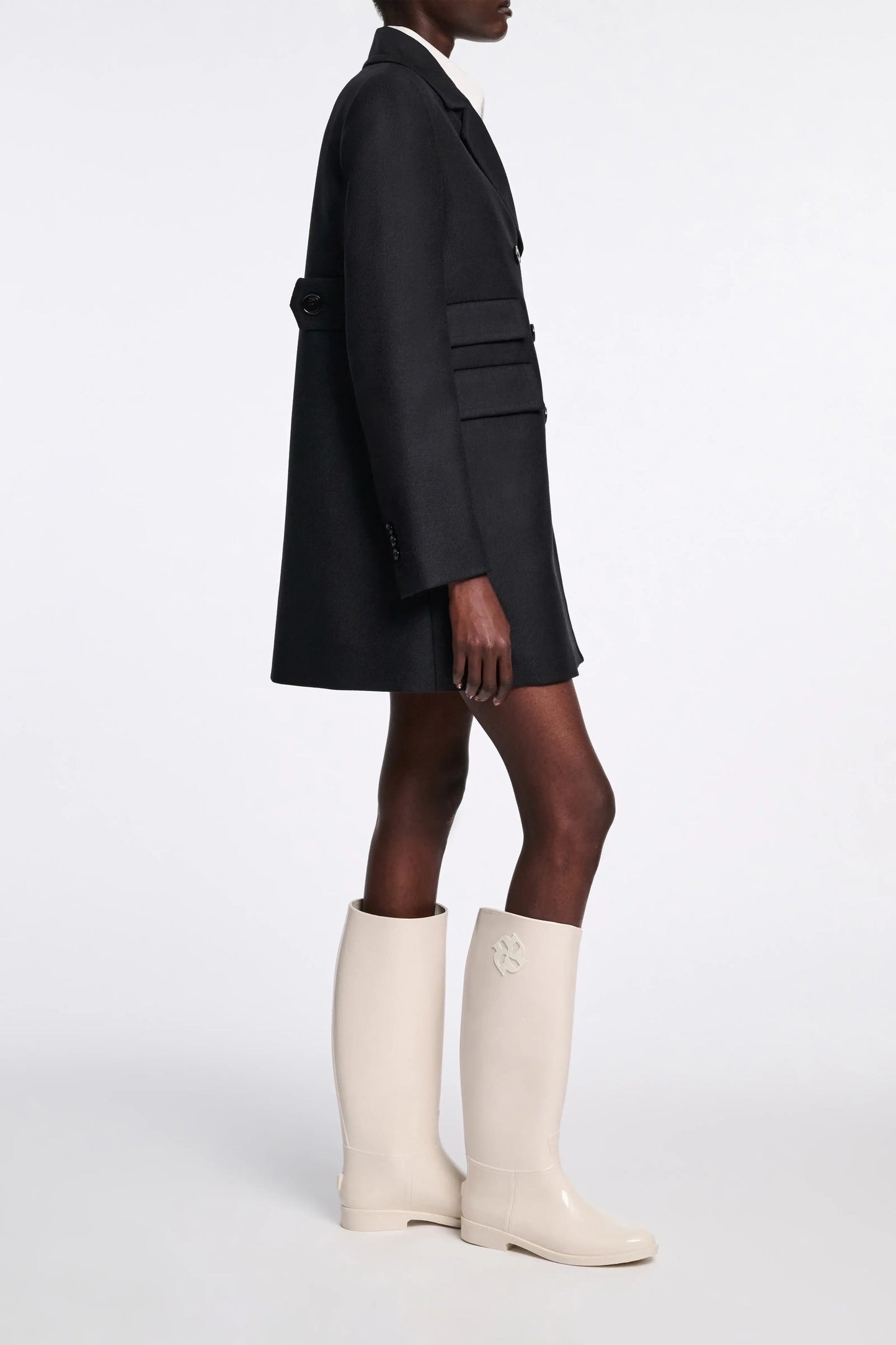 STRIKING COOLNESS COAT
