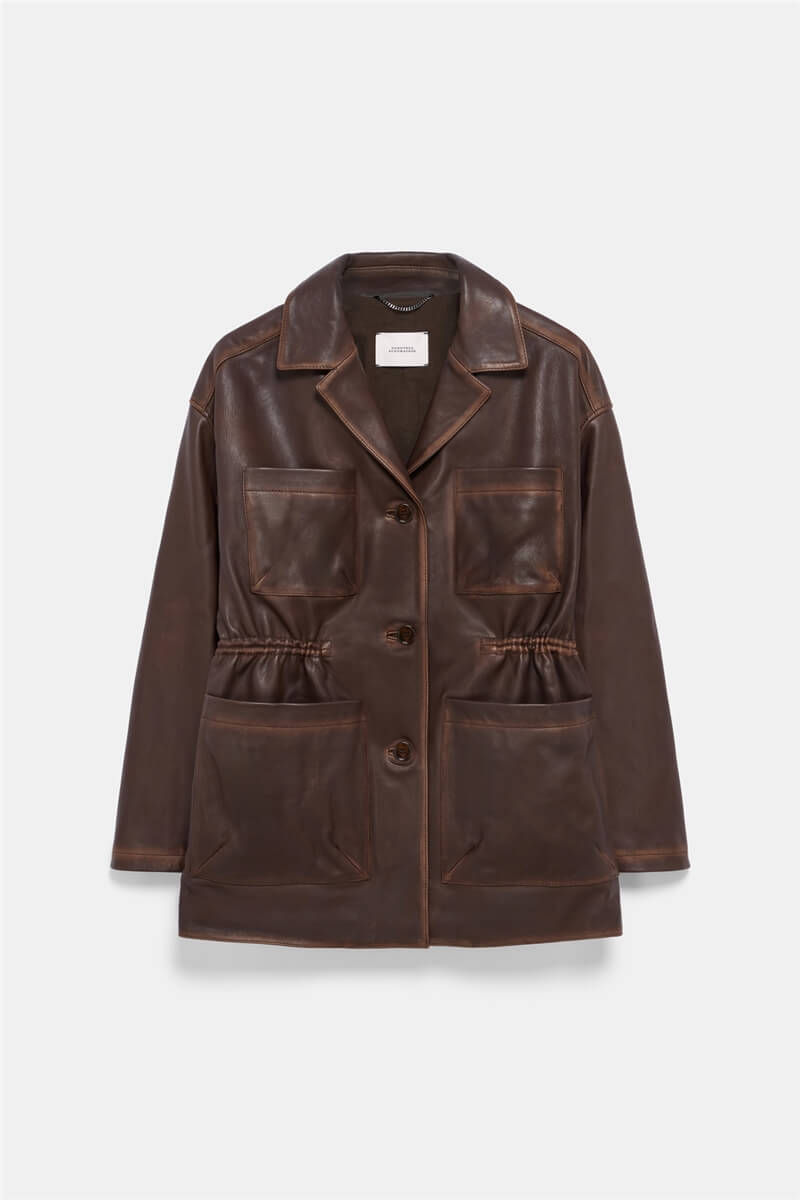 SLEEK STATEMENT LEATHER JACKET