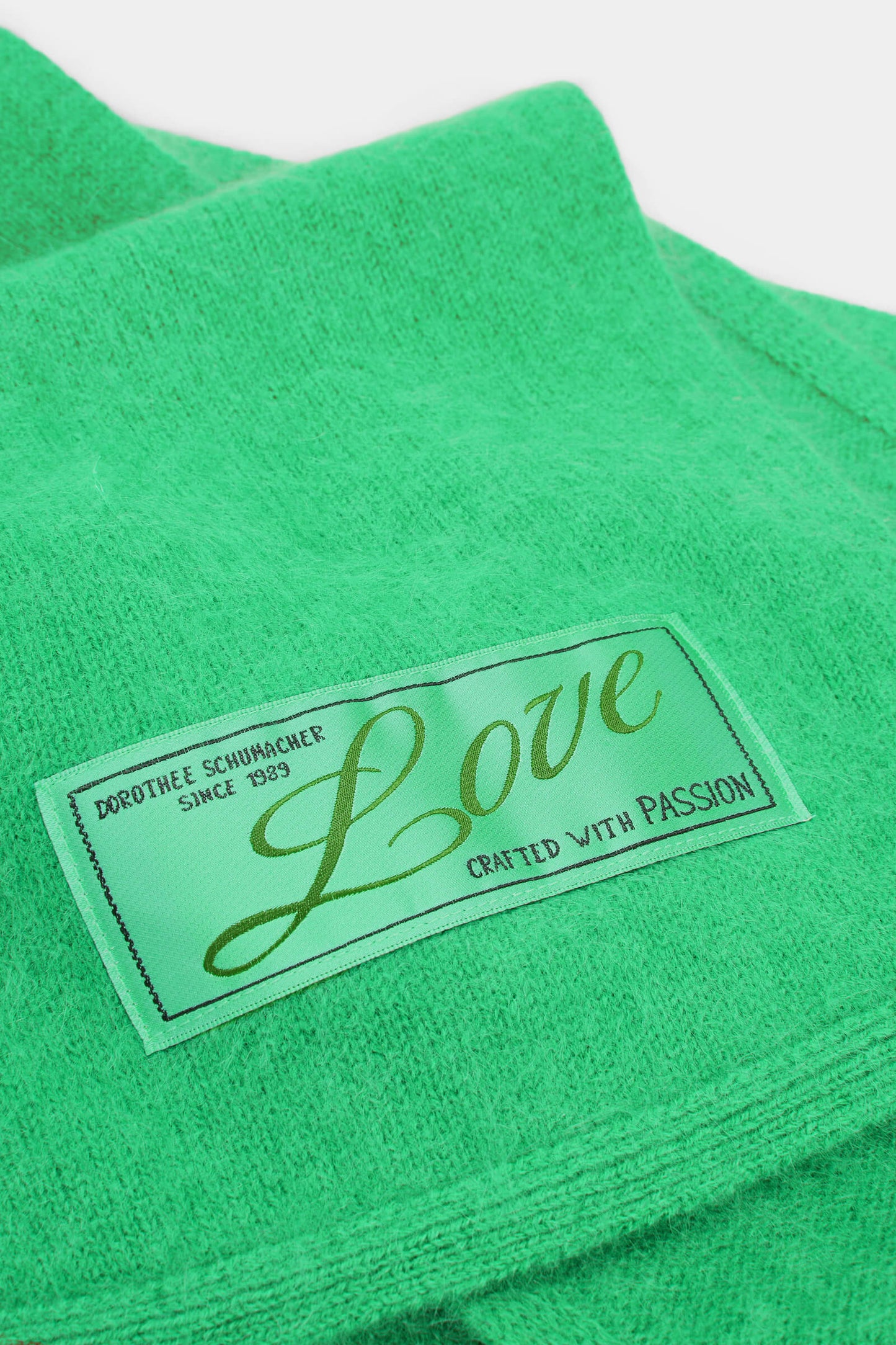 WASABI FLUFFY STATEMENTS SCARF