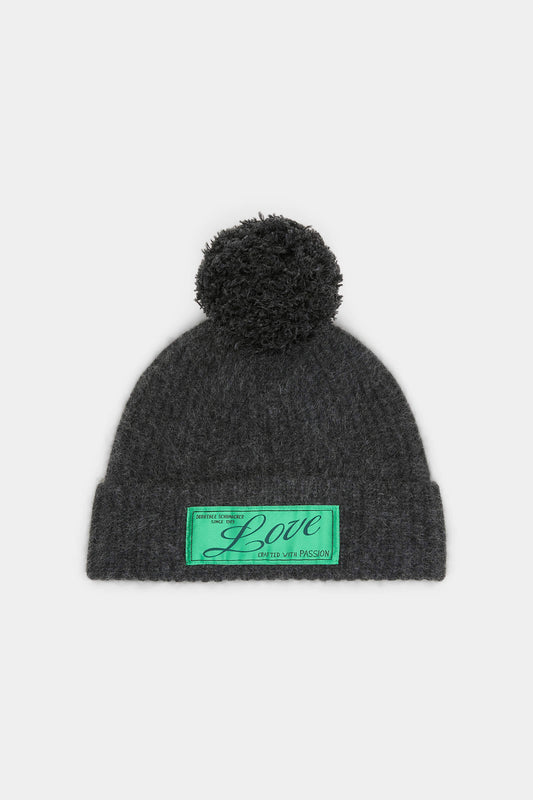 ANTHRA FLUFFY STATEMENTS BEANIE