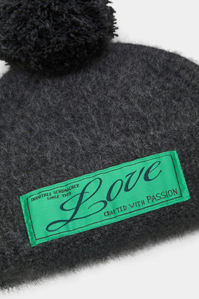 ANTHRA FLUFFY STATEMENTS BEANIE