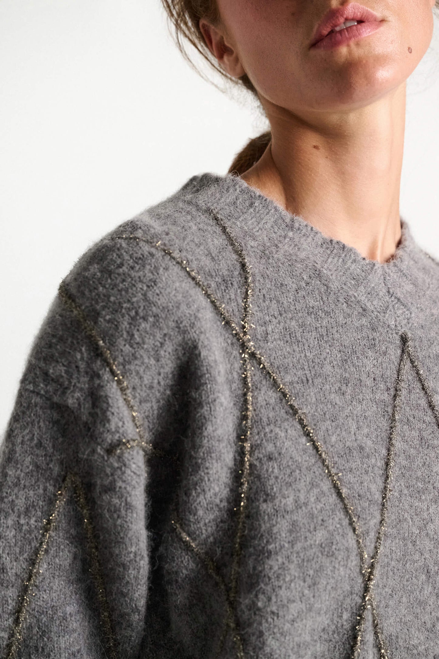 BOLD STRUCTURES PULLOVER- GREY