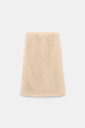 FLUFFY MOMENT SKIRT
