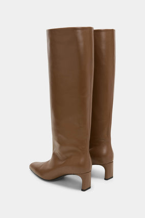 EDGY LUXURY TALL WIDE BOOT
