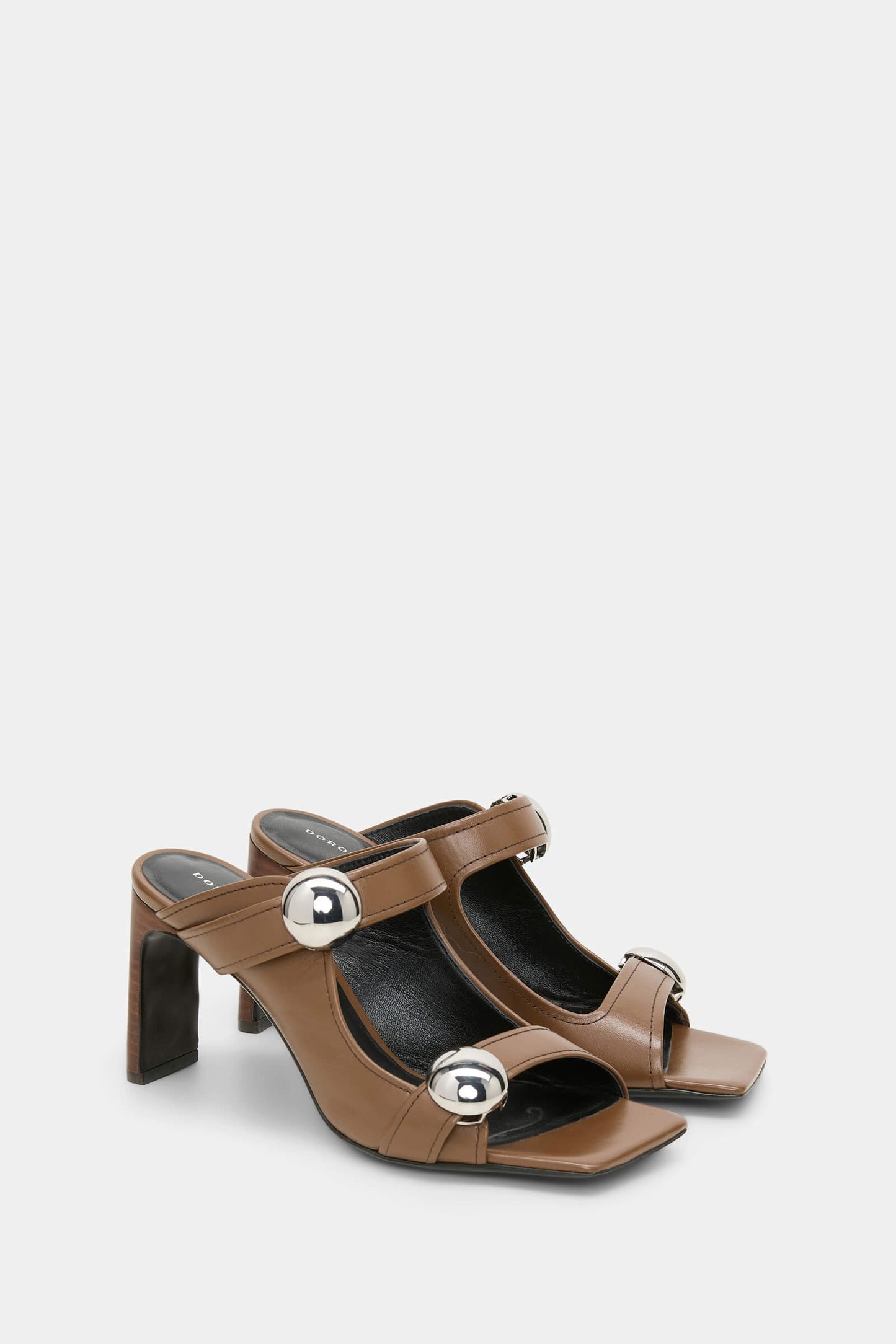 EDGY LUXURY OVERSIZED STUD SANDAL