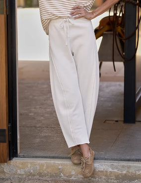 BIBI BARREL LEG SWEATPANT IN VINTAGE WHITE
