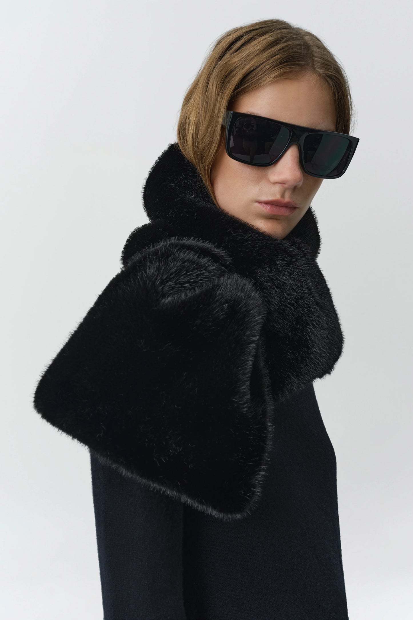 ANIA SQUARE FAUX FUR SCARF