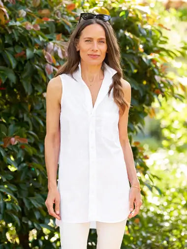SLEEVELESS LAYERING BUTTON UP IN WHITE