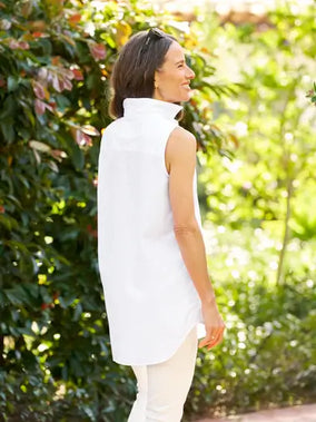 SLEEVELESS LAYERING BUTTON UP IN WHITE