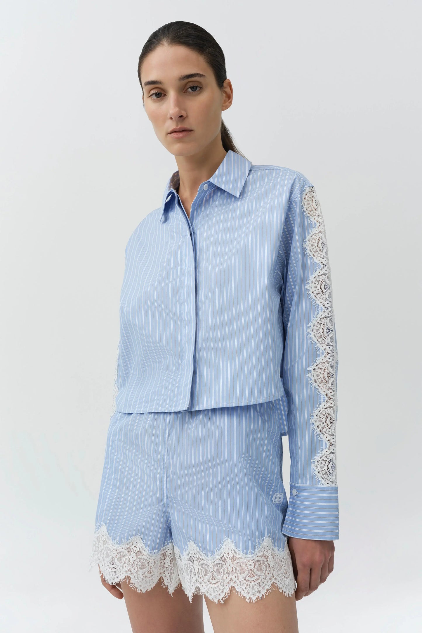 RENATA CROPPED BUTTON DOWN SHIRT