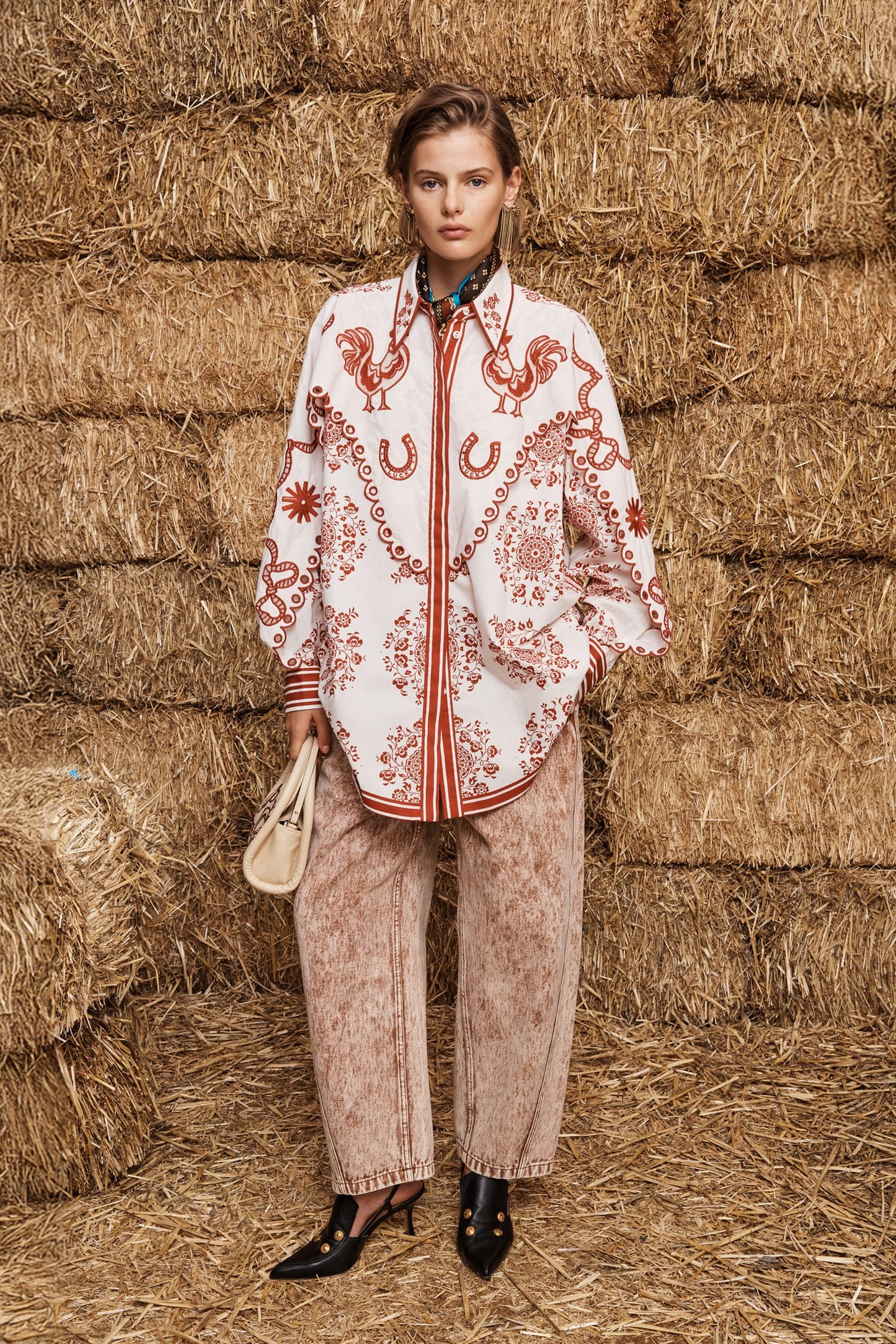 GIDDY EMBROIDERED SHIRT