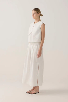 DAKOTA TOP- WHITE PINSTRIPE