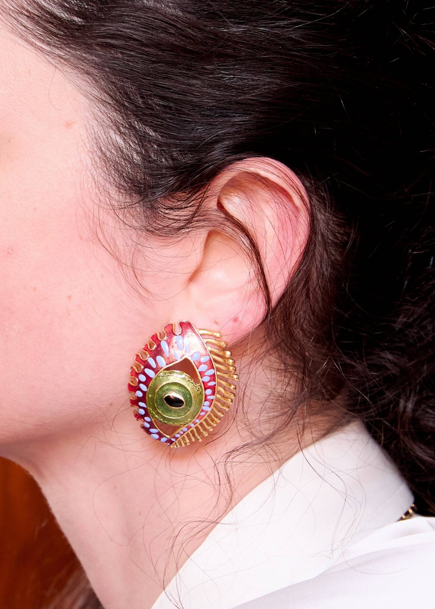 BURGUNDY MAXI EYE EARRINGS