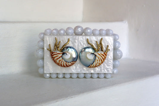 WHITE SABEL PURSE WITH GOLD BRANCHES