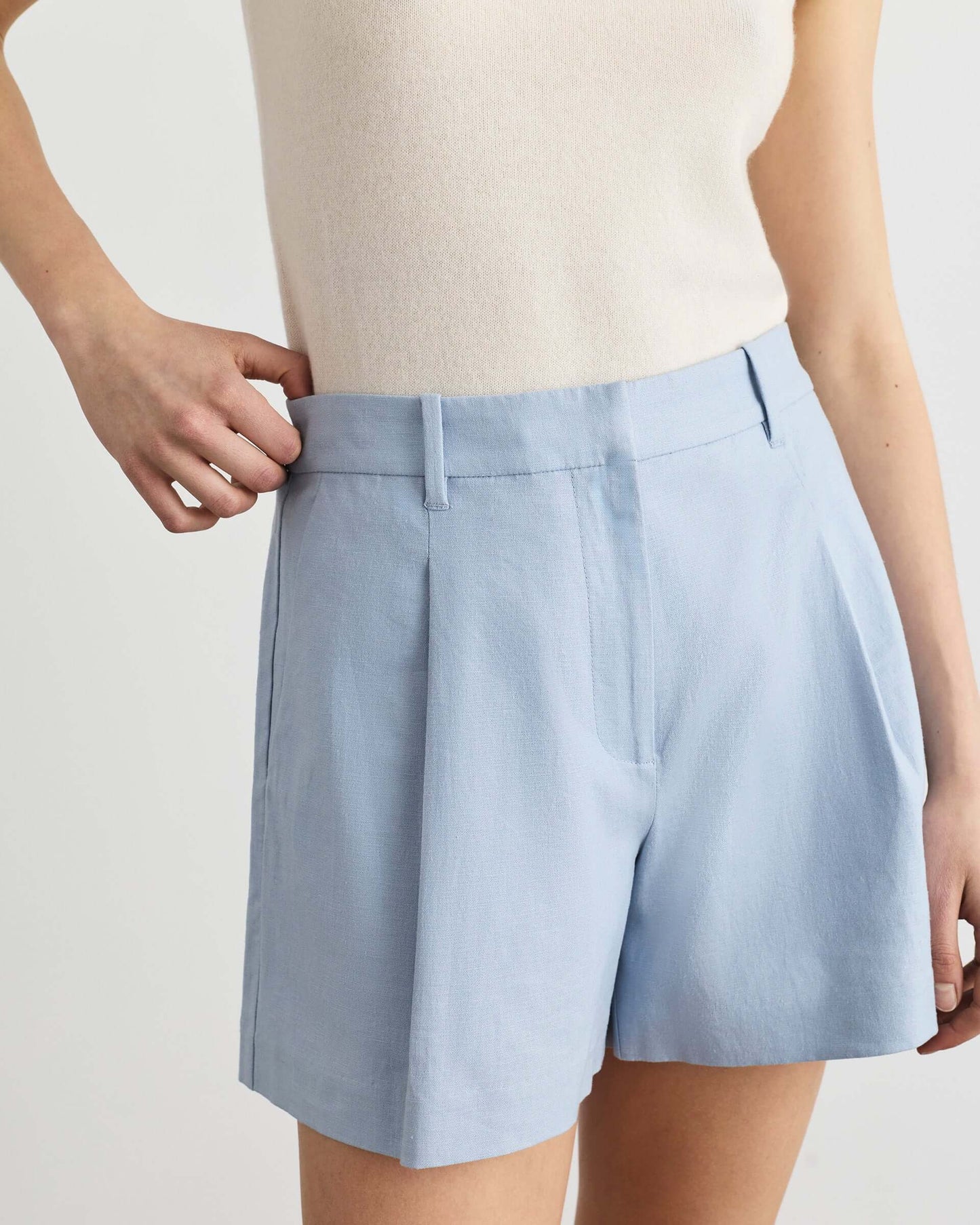 JODI SHORT-POWDER BLUE