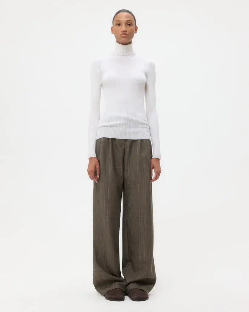 KNIT TURTLENECK- IVORY