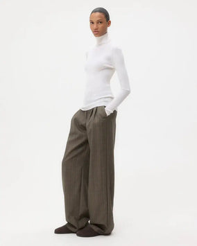 KNIT TURTLENECK- IVORY