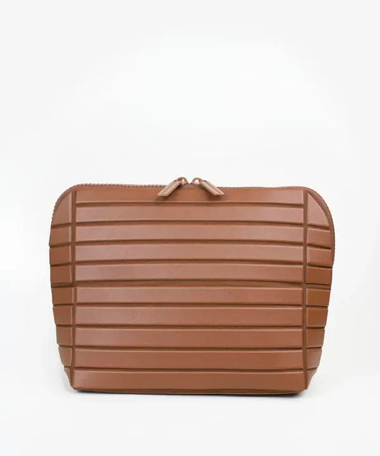 THE MEDIUM VICUNA TRAVELLER