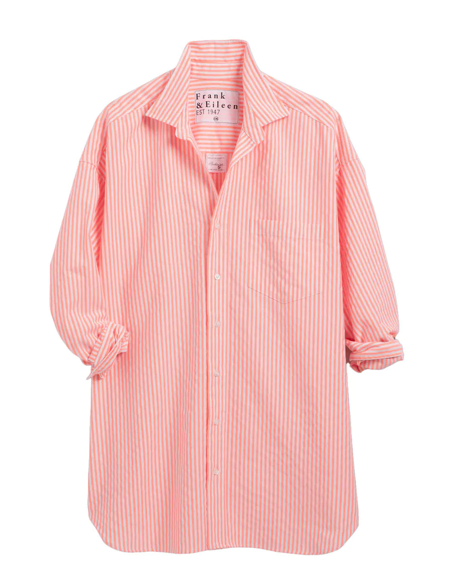 EXAGGERATED BUTTON-UP SHIRT