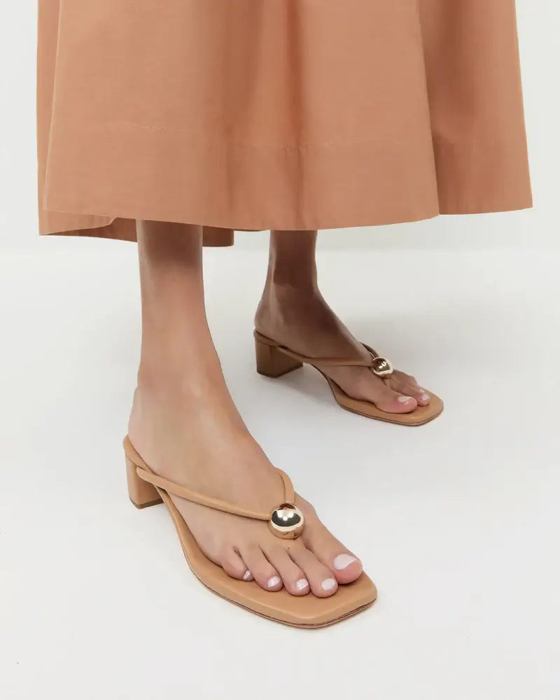ODESSA HEELED MULE W/ HARDWARE