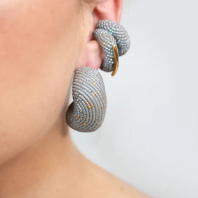 ORA SMALL EARCUFF- IRIS GRAY