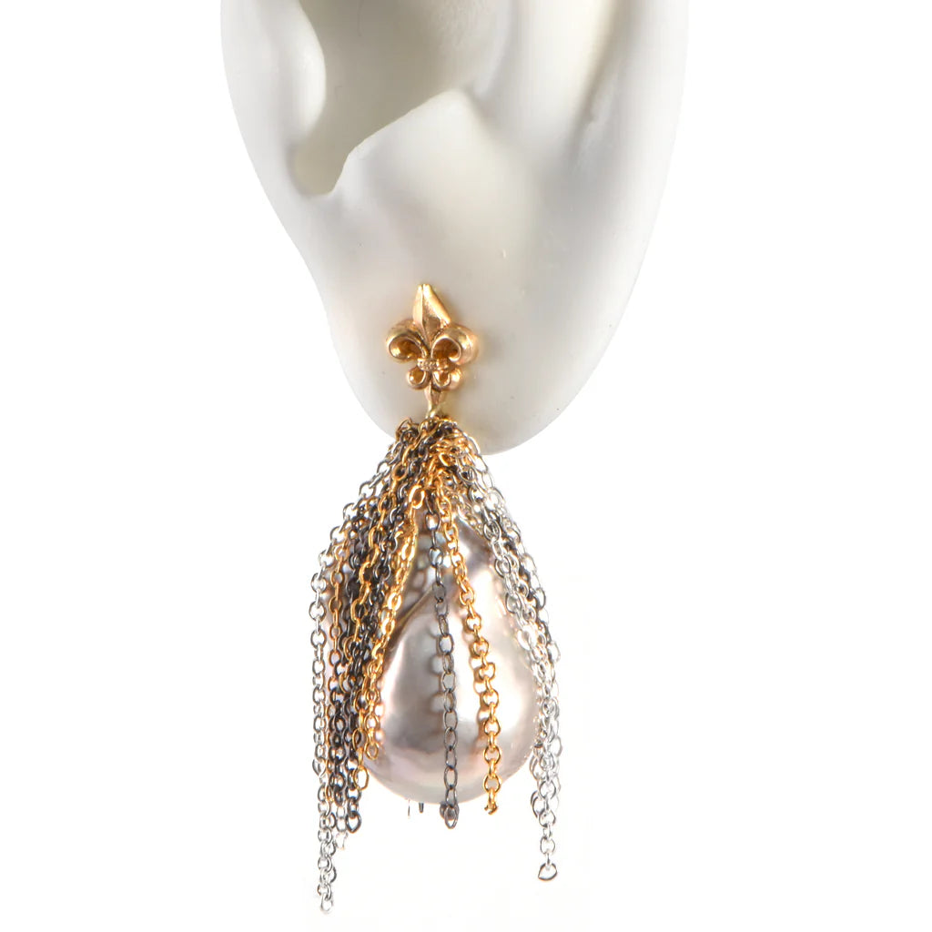 SILVER BAROQUE FRESH WATER PEARL CHAIN FLEUR DE LIS POST EARRING