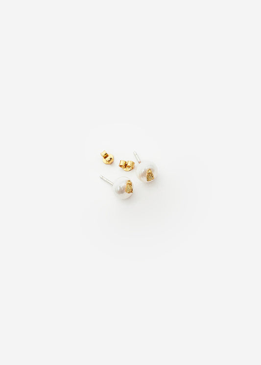 PEARL BEE STUD