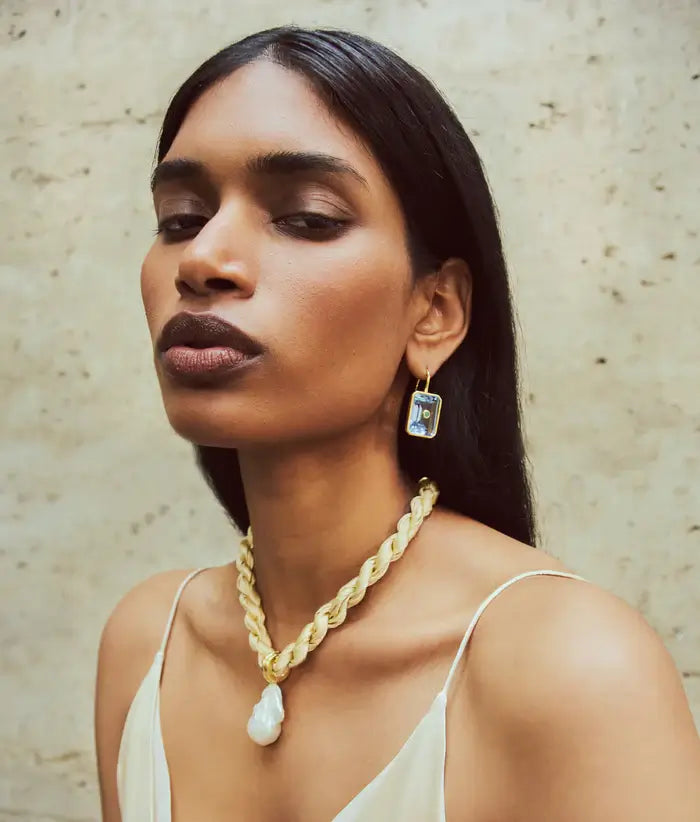 WOVEN COLLAR IN SANDBAR