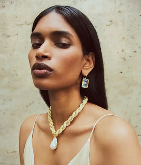 WOVEN COLLAR IN SANDBAR