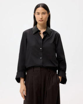 DUDE WITH CRYSTAL COLLAR