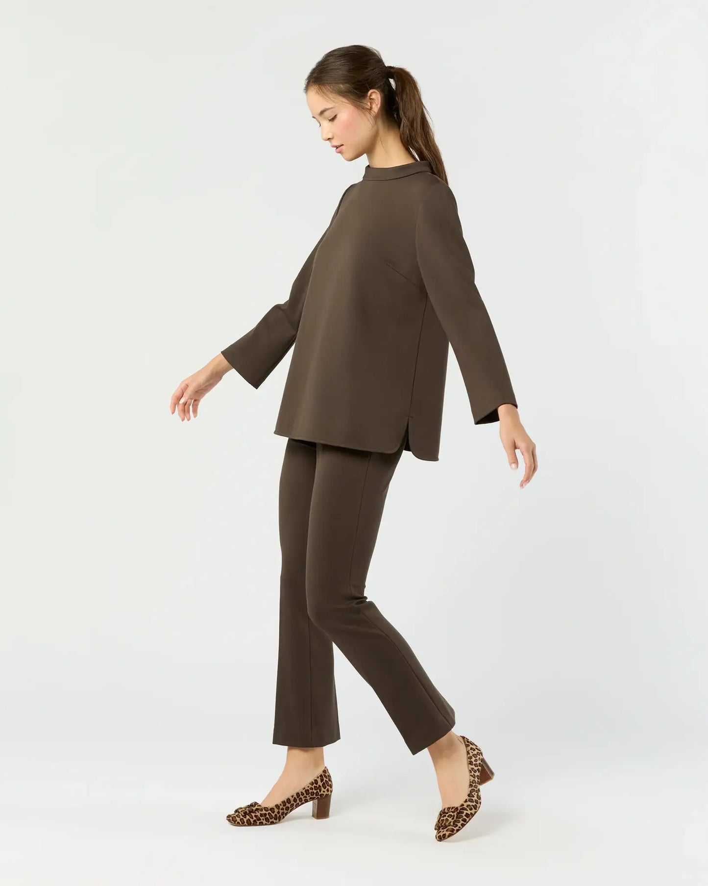 FAYE FLARE CROPPED PANT - COFFEE BI-STRETCH TRICOTINE