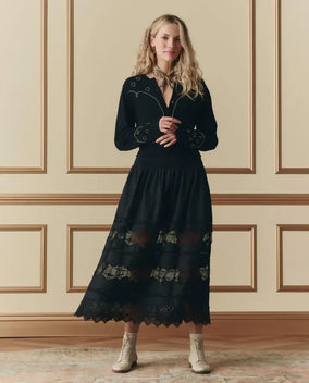 THE ROSETTE CROCHET CANARY SKIRT