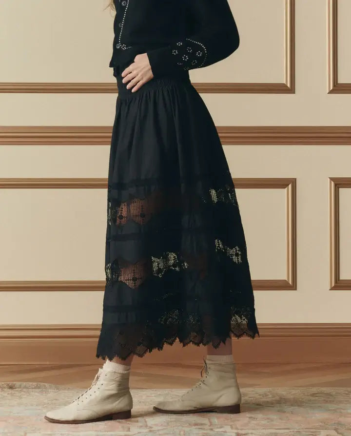 THE ROSETTE CROCHET CANARY SKIRT